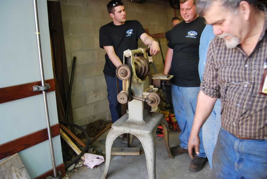 an engine moving day